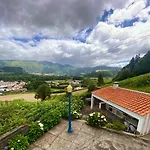Casa Da Belavista Furnas (Azores)
